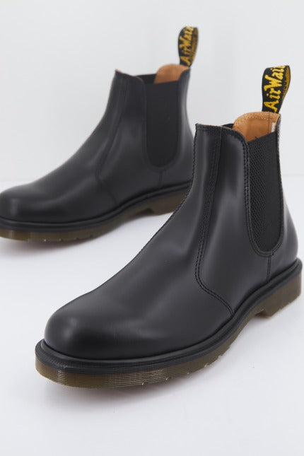 DR. MARTENS DM  en color BLACK  (1)