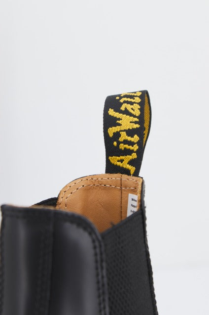 DR. MARTENS DM  en color BLACK  (4)
