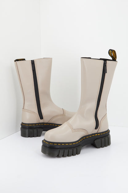 DR. MARTENS AUDRICK CHELSEA TALL en color TAUPE  (4)