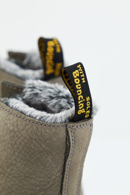 DR. MARTENS  SERENA en color NCKLGRY  (4)