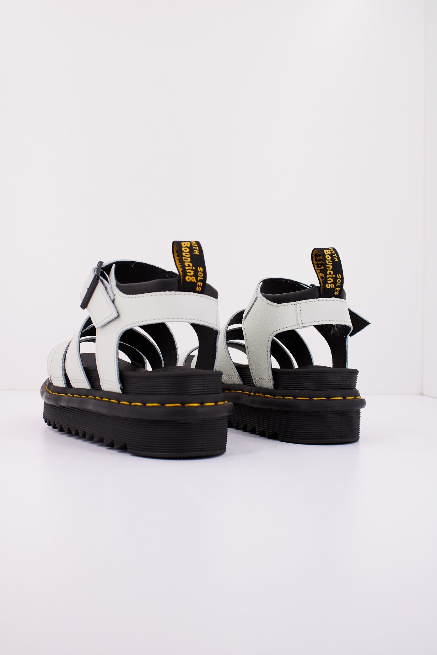 DR. MARTENS BLAIRE en color SMKDMN  (3)