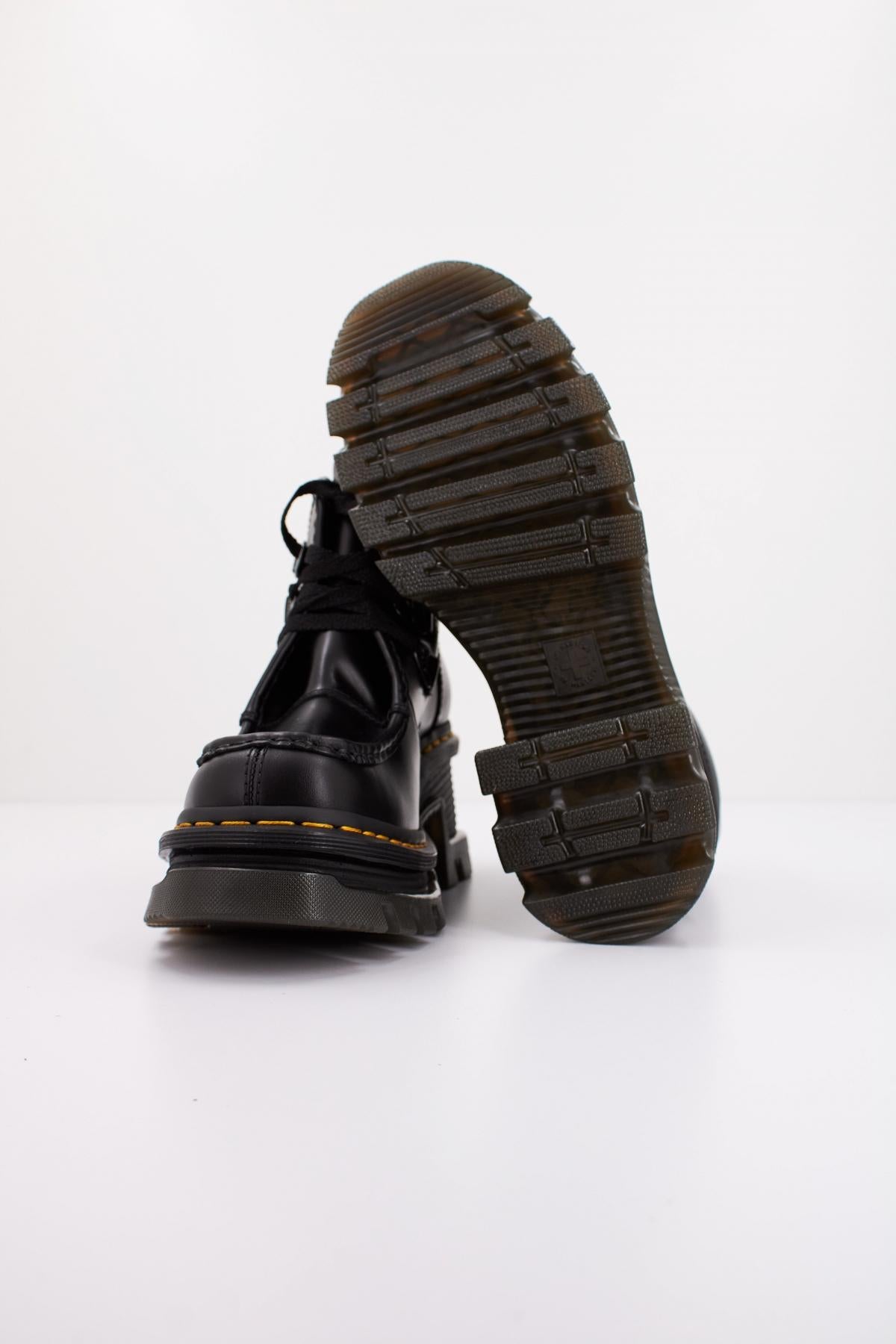 DR. MARTENS CORRAN I en color BLACK  (5)