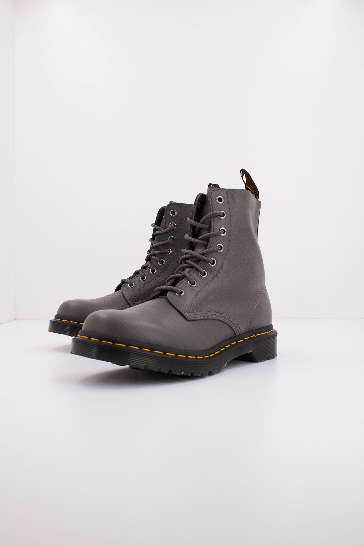DR. MARTENS PASCAL en color GUNMETAL  (2)