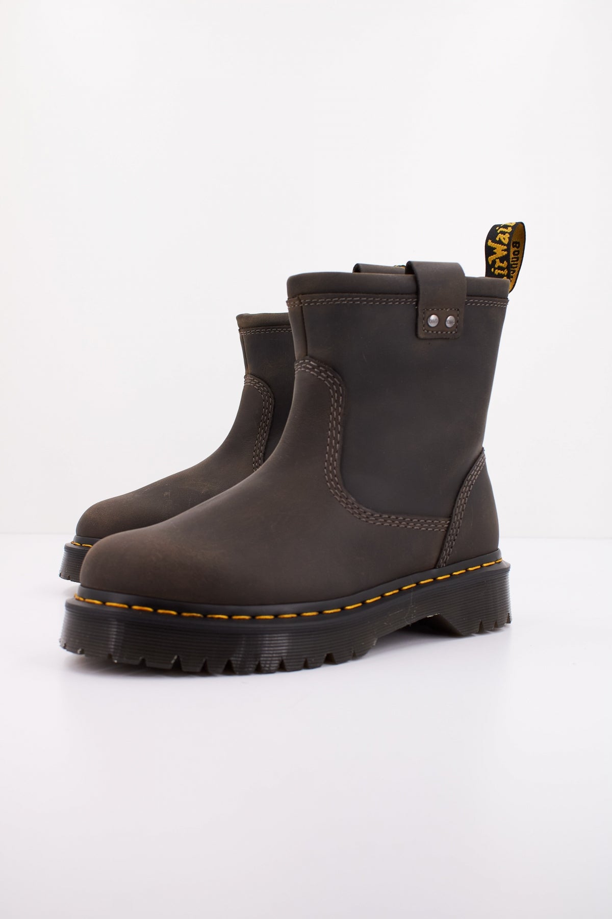 DR. MARTENS ANISTONE LO en color CHARCOAL  (2)