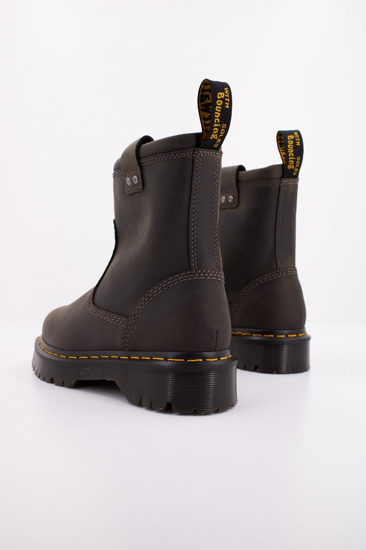 DR. MARTENS ANISTONE LO en color CHARCOAL  (3)