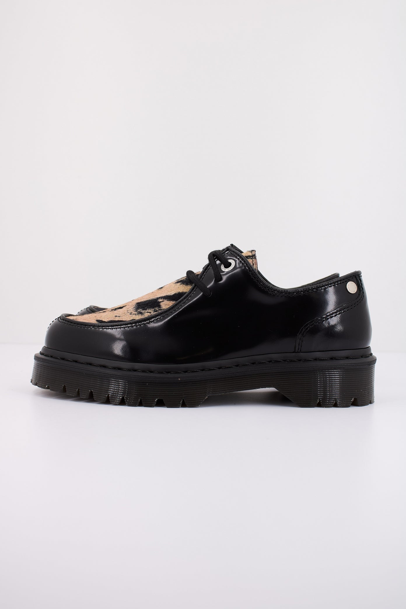 DR. MARTENS  ZEFFIR I en color BLACK  (1)