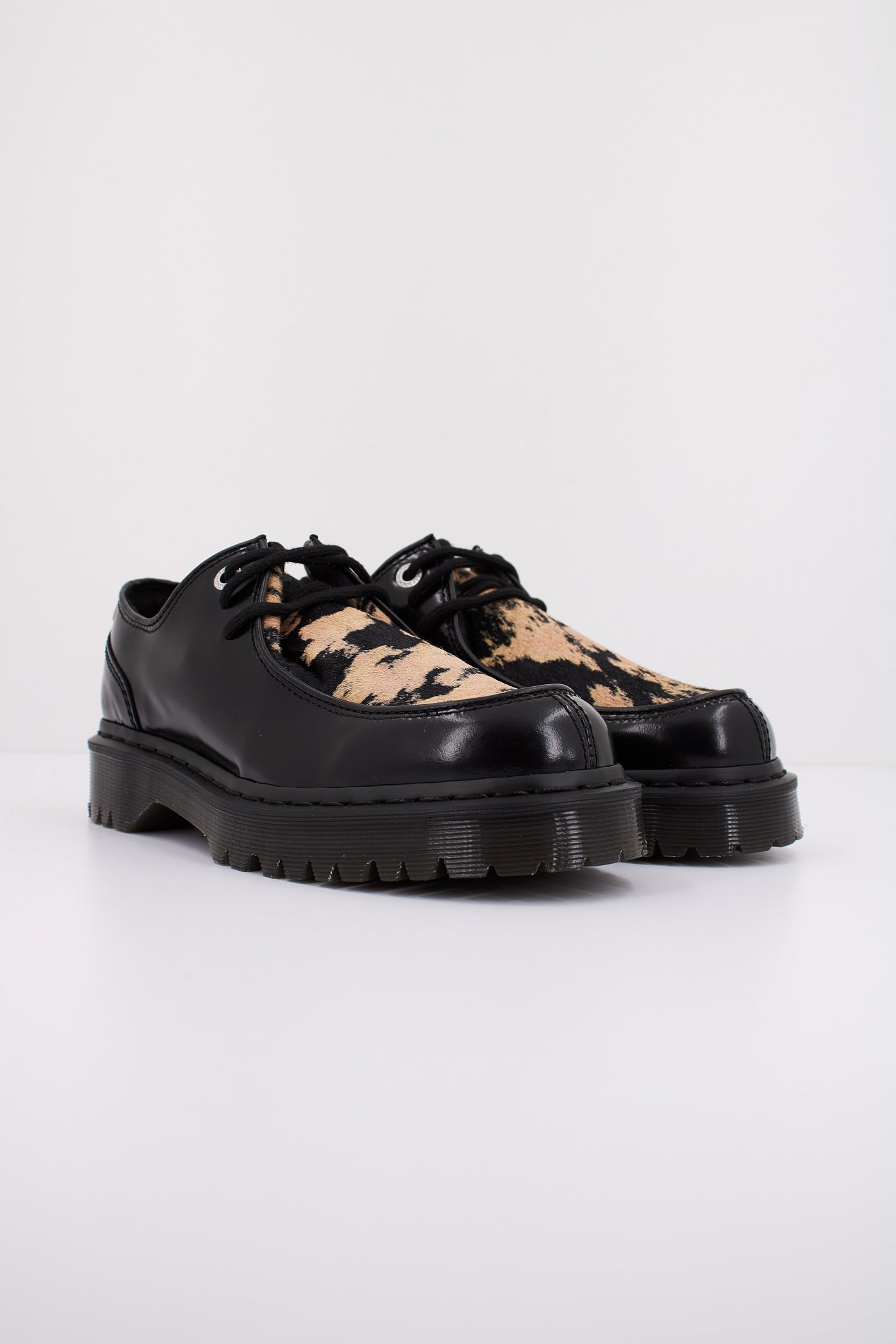 DR. MARTENS  ZEFFIR I en color BLACK  (2)