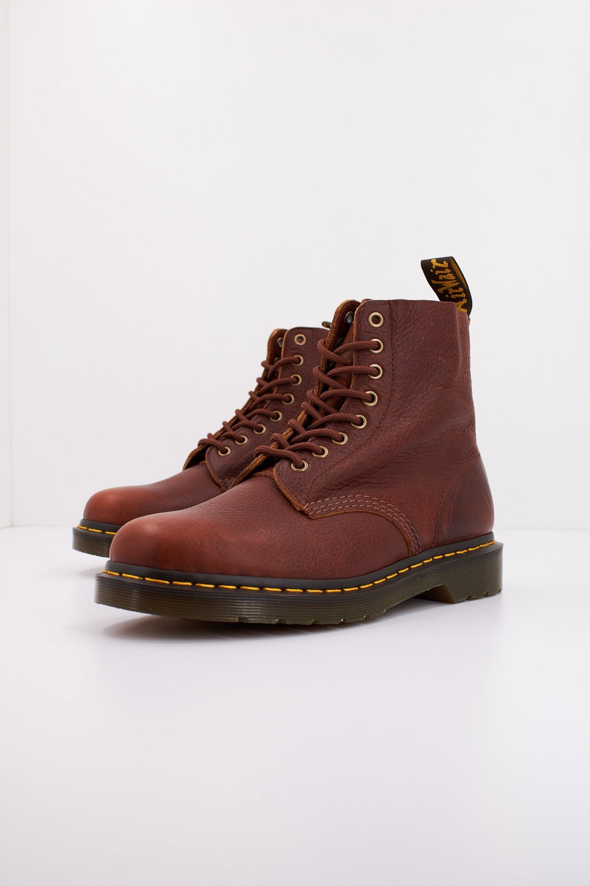 DR. MARTENS PASCAL en color CASHEW  (2)