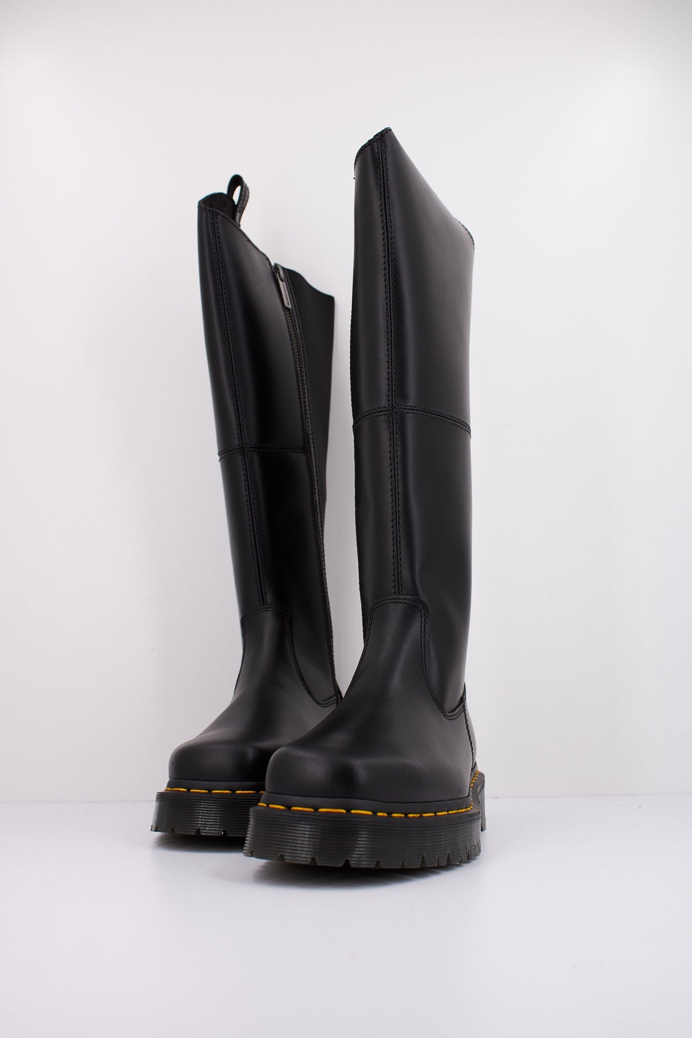 DR. MARTENS AMAAYAH HI en color BLACK  (2)