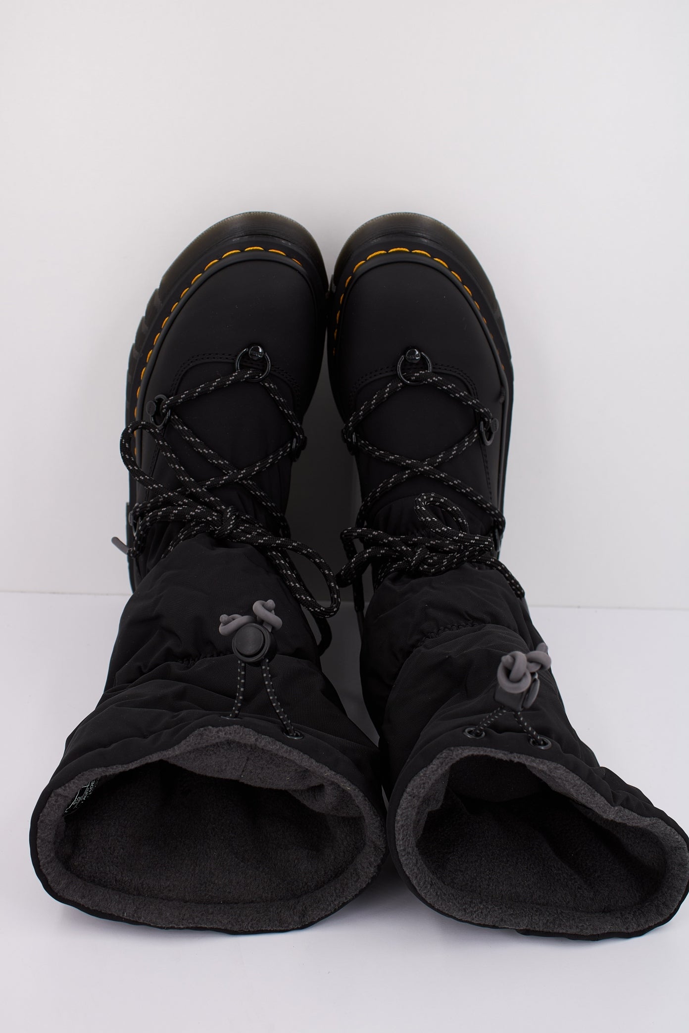 DR. MARTENS AUDRICK PADDED HI en color BLACK  (3)