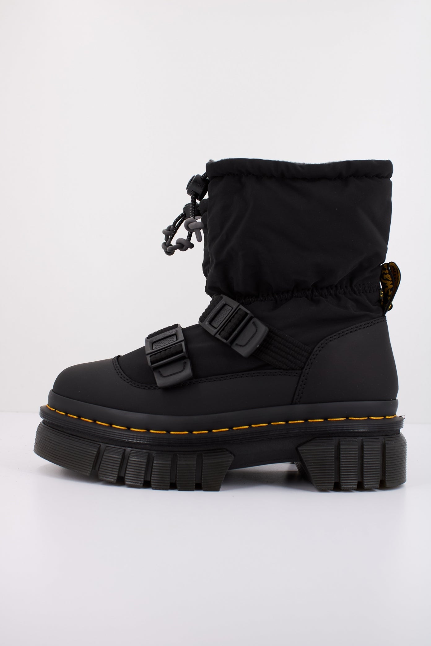 DR. MARTENS AUDRICK PADDED LO en color BLACK  (1)