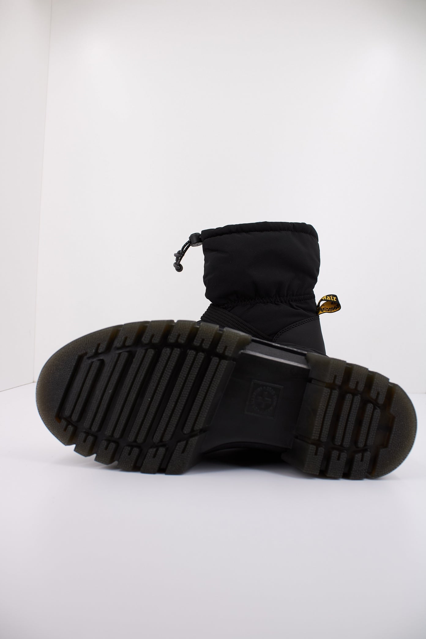 DR. MARTENS AUDRICK PADDED LO en color BLACK  (5)