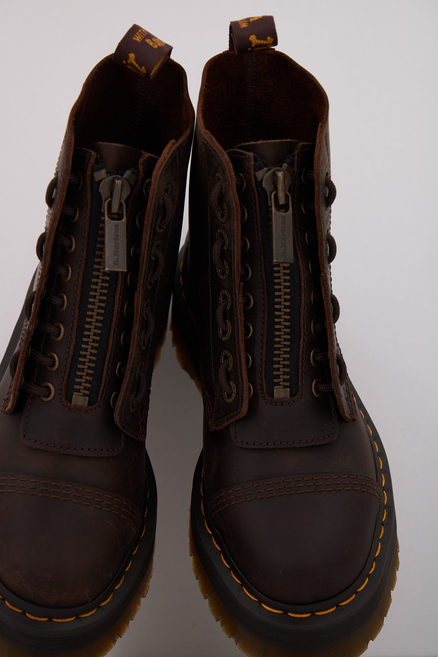 DR. MARTENS SINCLAIR  en color DRKBRW  (3)