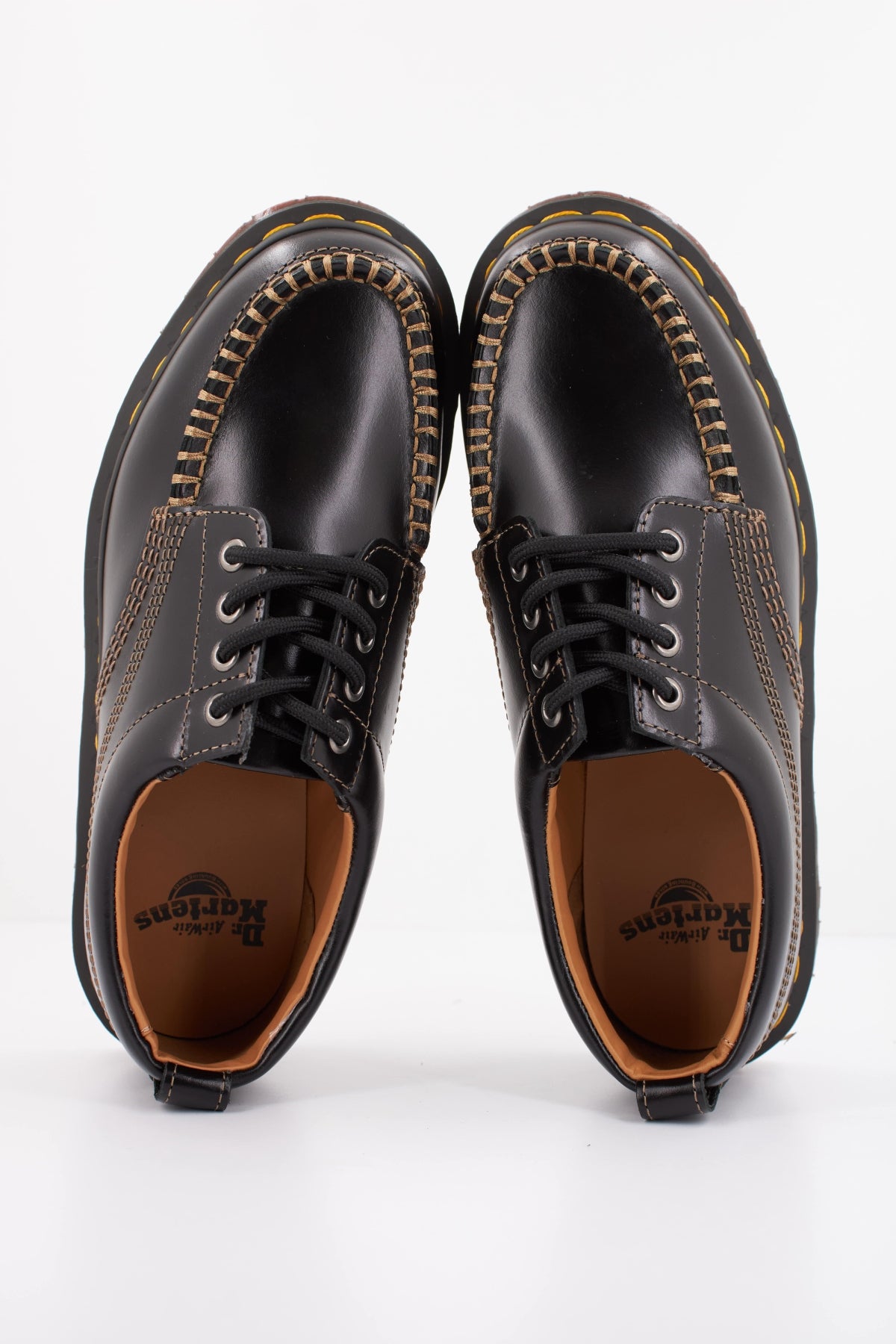 DR. MARTENS  LOWELL  en color BLACK  (3)
