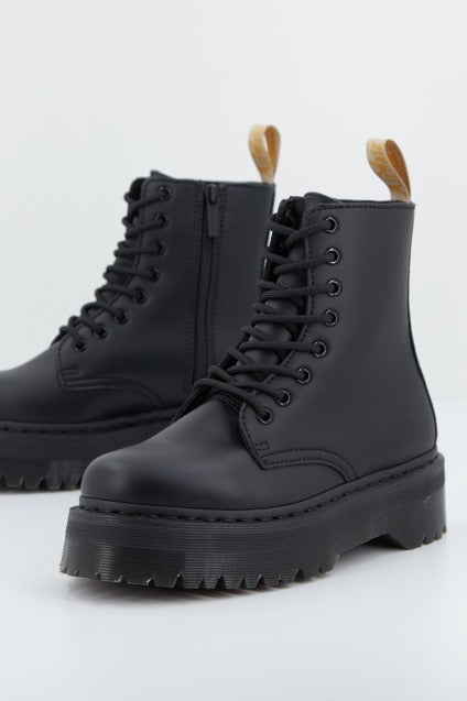DR. MARTENS JADON MONO VEGAN en color BLACK  (1)
