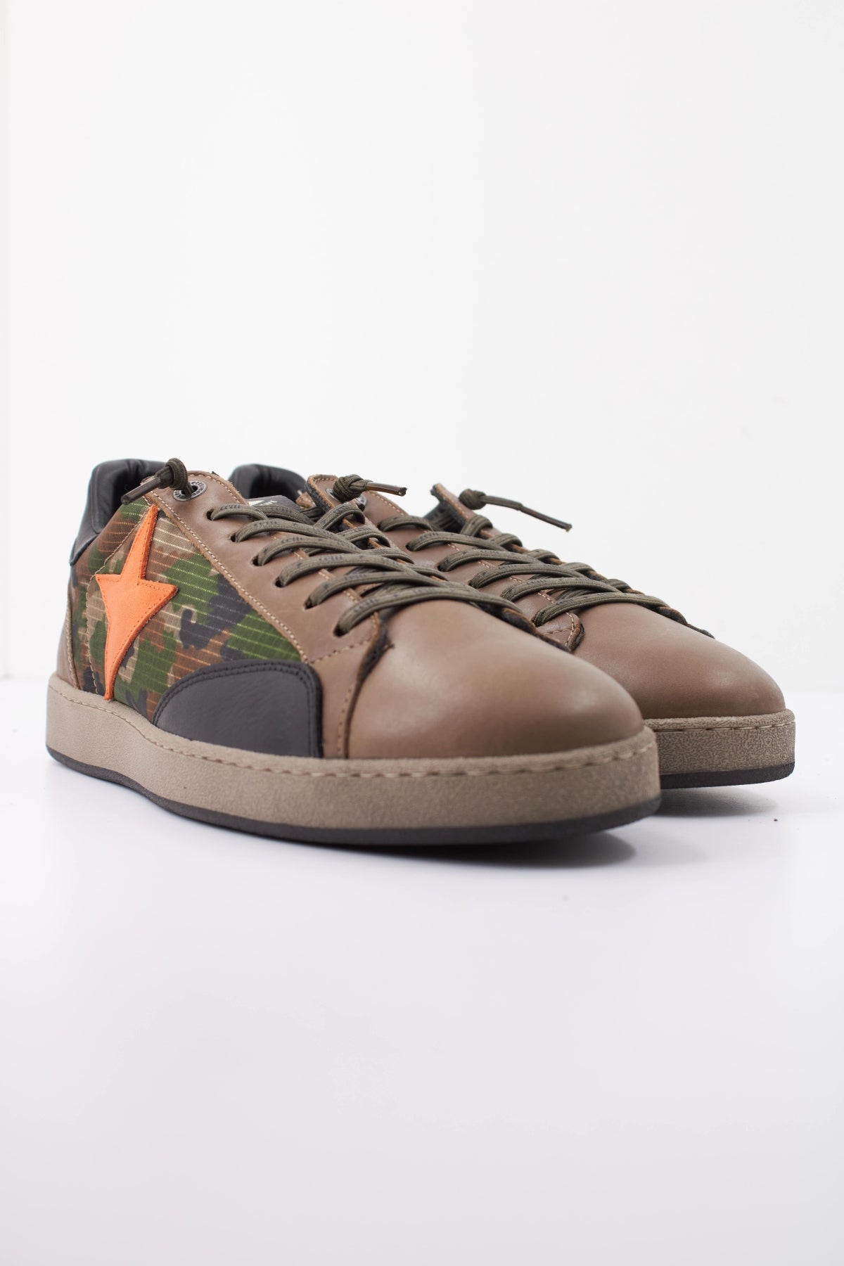CETTI C INV DEPORTIV en color KAKI  (2)