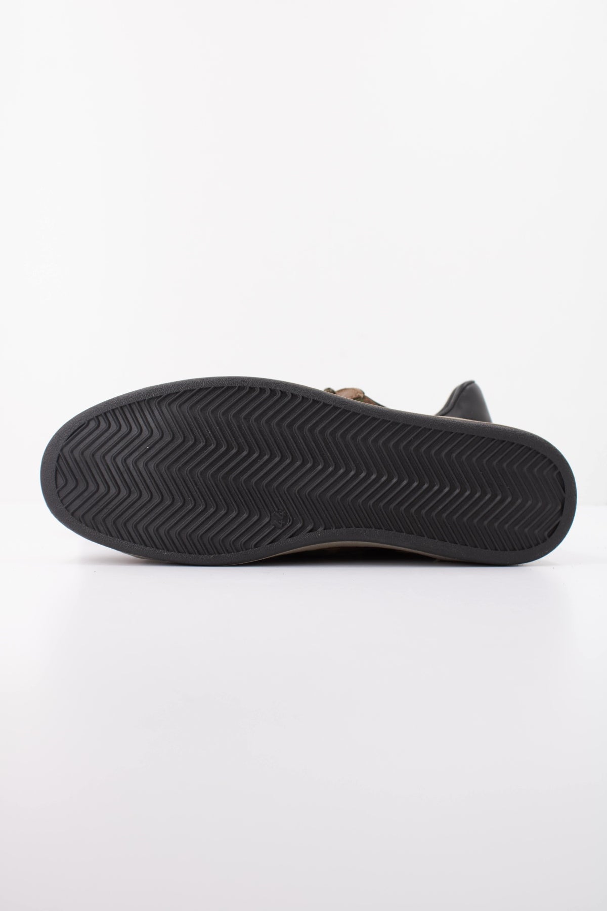 CETTI C INV DEPORTIV en color KAKI  (5)