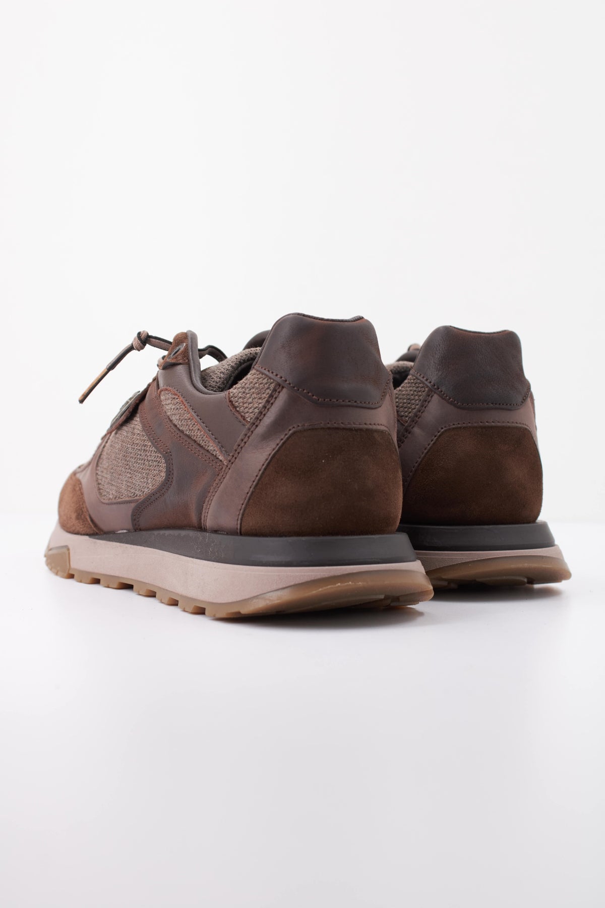 CETTI C INV DEPORTIV en color CACAO  (4)