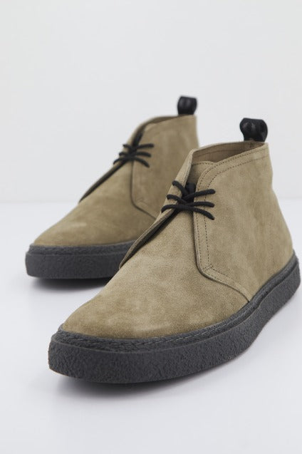 FRED PERRY HAWLEY SUEDE en color WREN  (1)