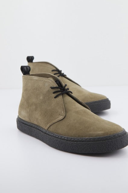 FRED PERRY HAWLEY SUEDE en color WREN  (2)