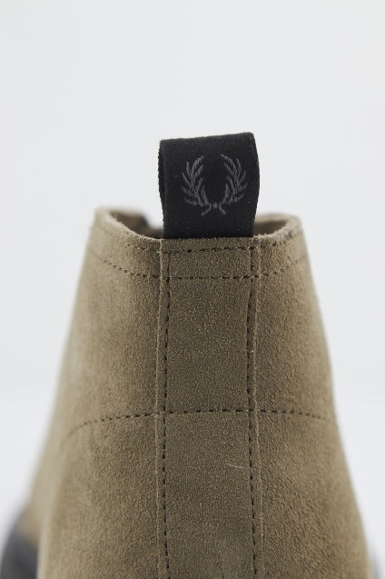 FRED PERRY HAWLEY SUEDE en color WREN  (4)