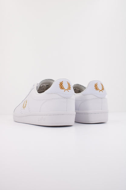 FRED PERRY  B LEATHER en color TWHTGLD  (4)