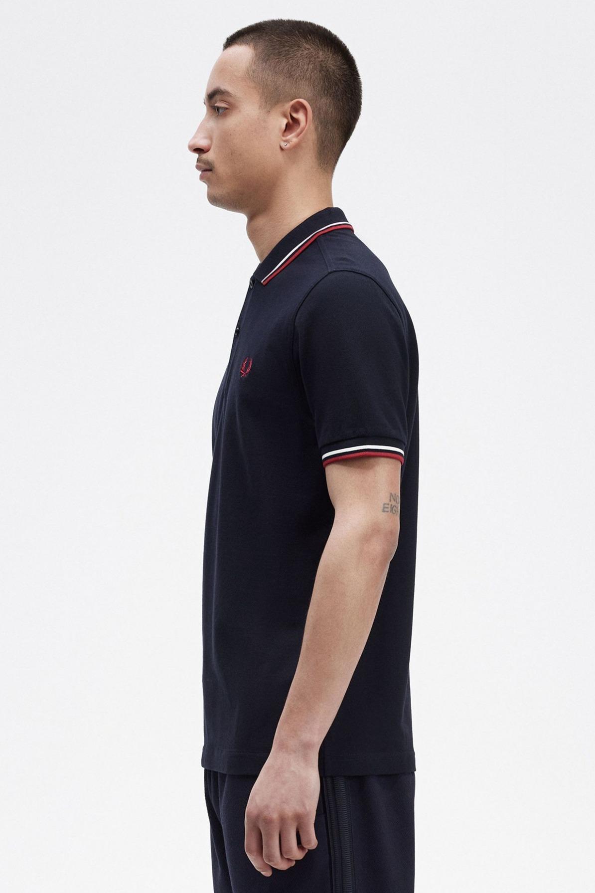 FRED PERRY TWIN TIPPED en color TNVYWHTR  (2)