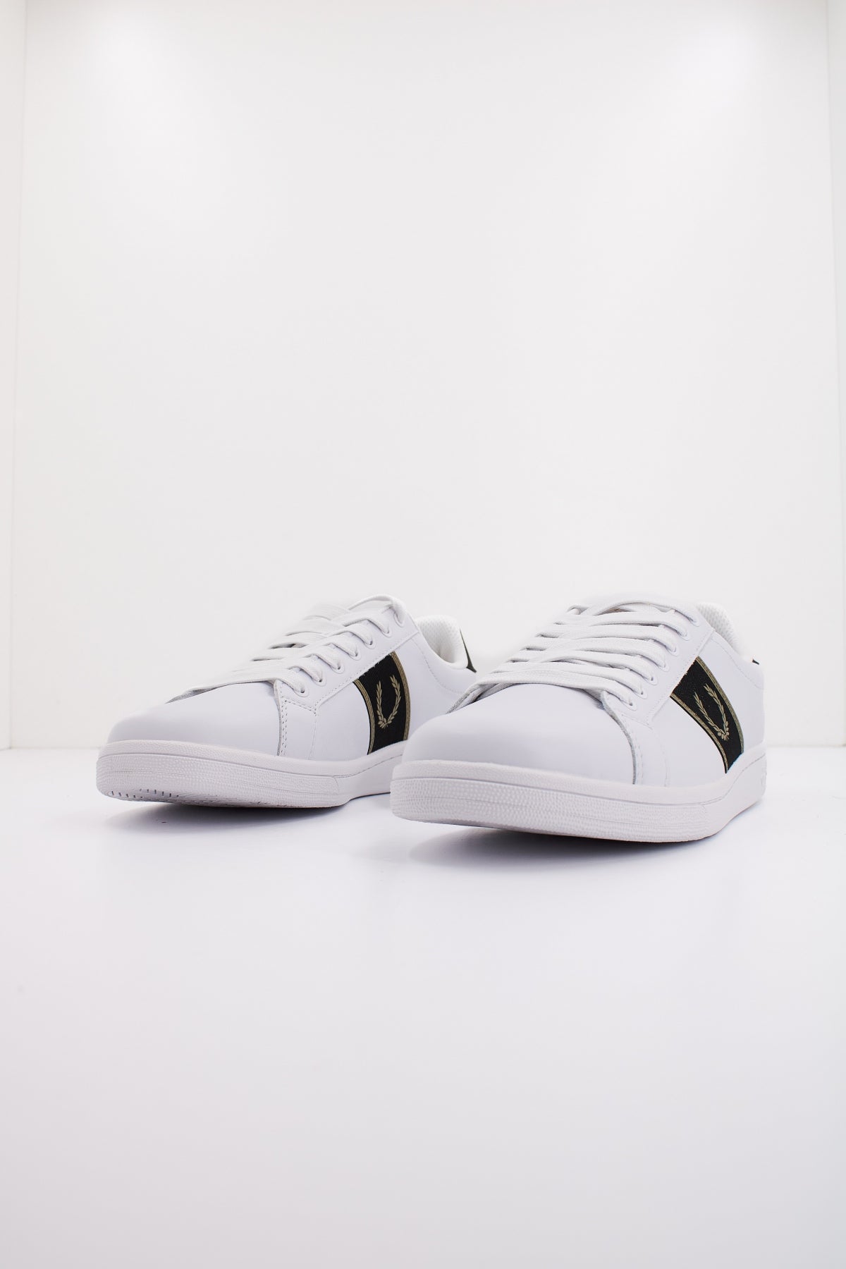 FRED PERRY B  en color UWHTGRY  (2)