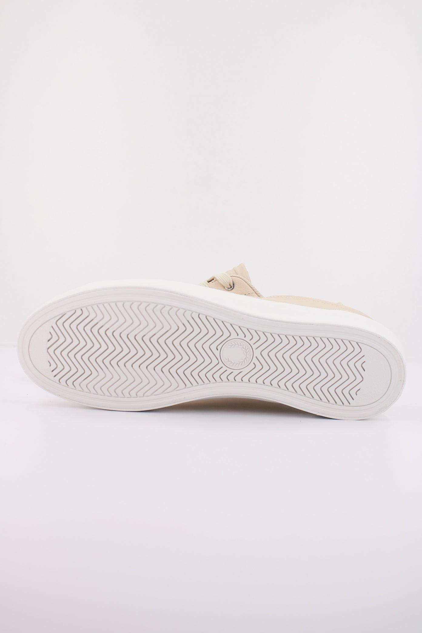 FRED PERRY BASELINE LEATHER en color WOTMLWKY  (5)