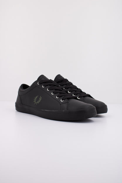 FRED PERRY BASELINE LEATHER en color WBLKLRL  (2)