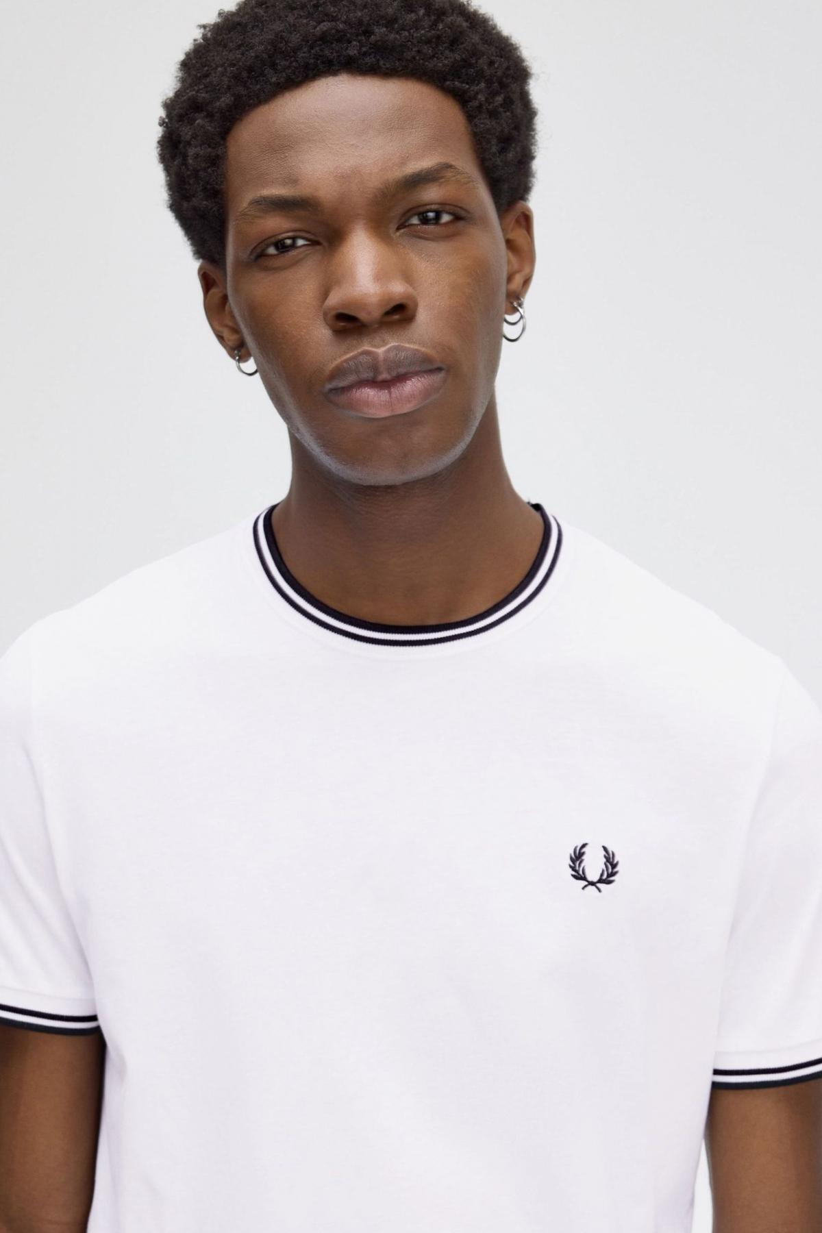FRED PERRY  TWIN TIPPED T-SHIRT en color WHT  (4)