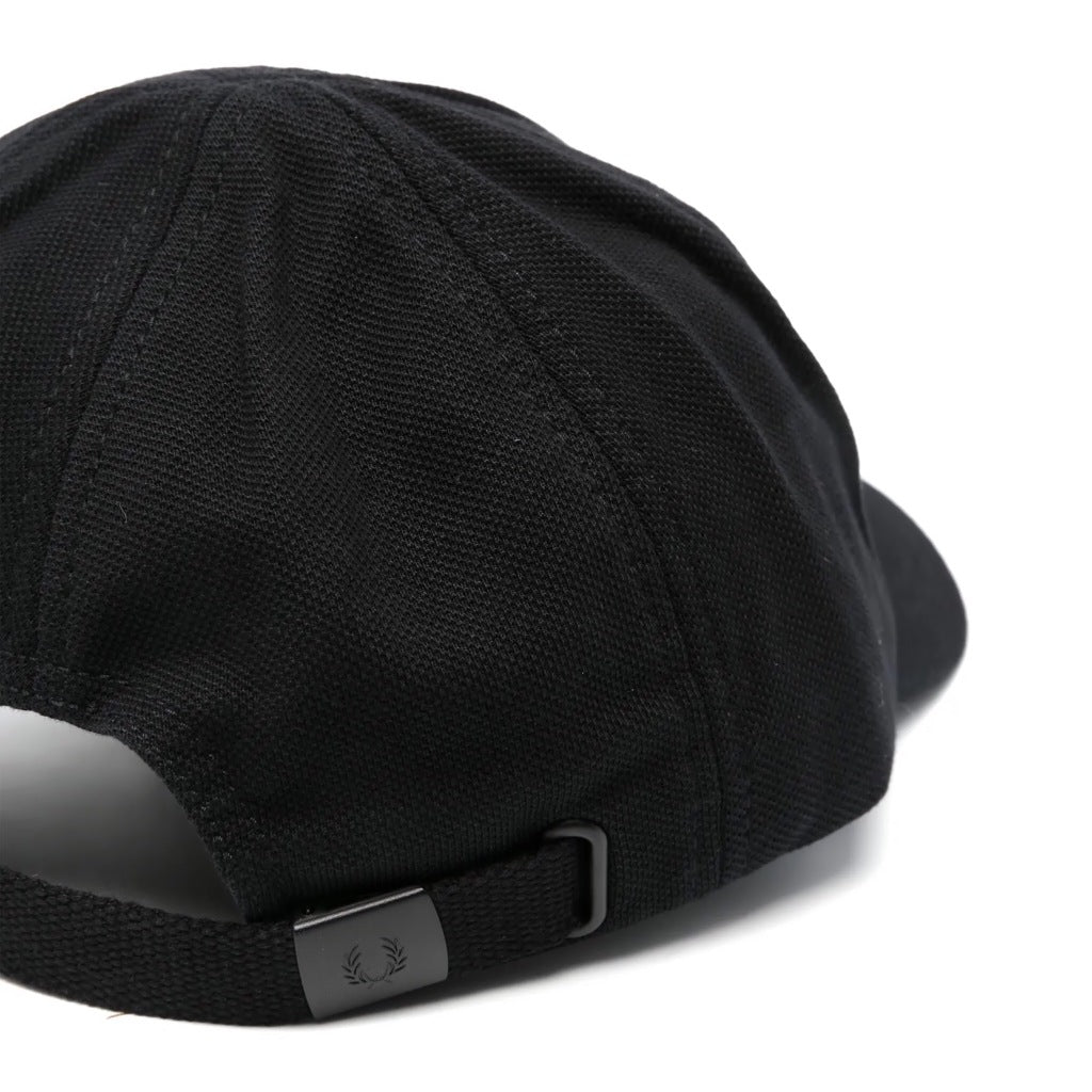 FRED PERRY PIQUE CLASSIC CAP en color SBLKSHD  (5)