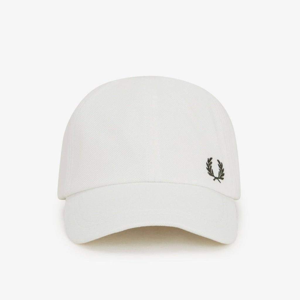 FRED PERRY  PIQUE CLASSIC CAP en color YWHITE  (6)