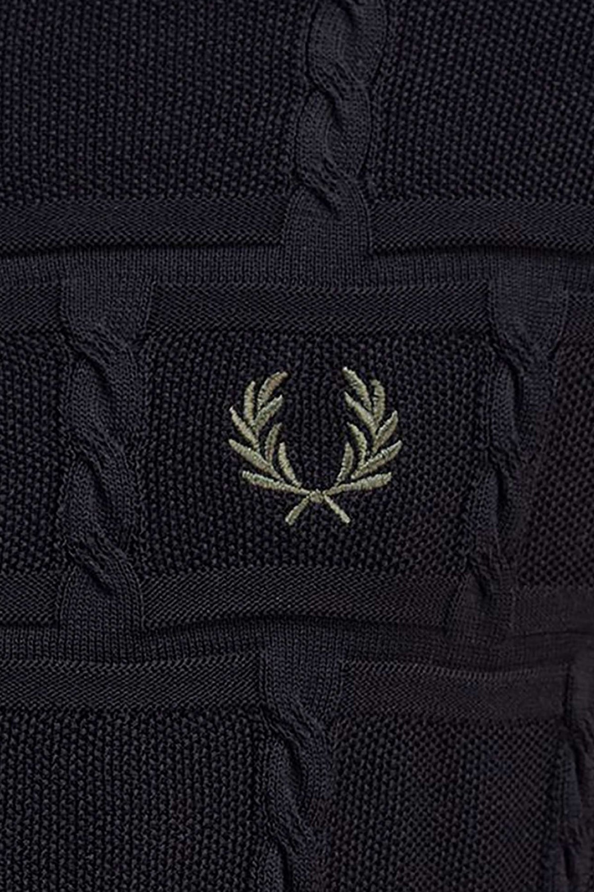FRED PERRY CABLE DETAIL KNITTED en color BLACK  (3)