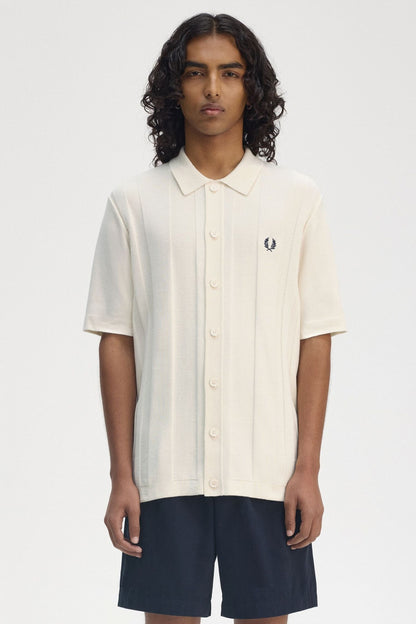 FRED PERRY BUTTON THROUGH SS SH en color ECRU  (1)