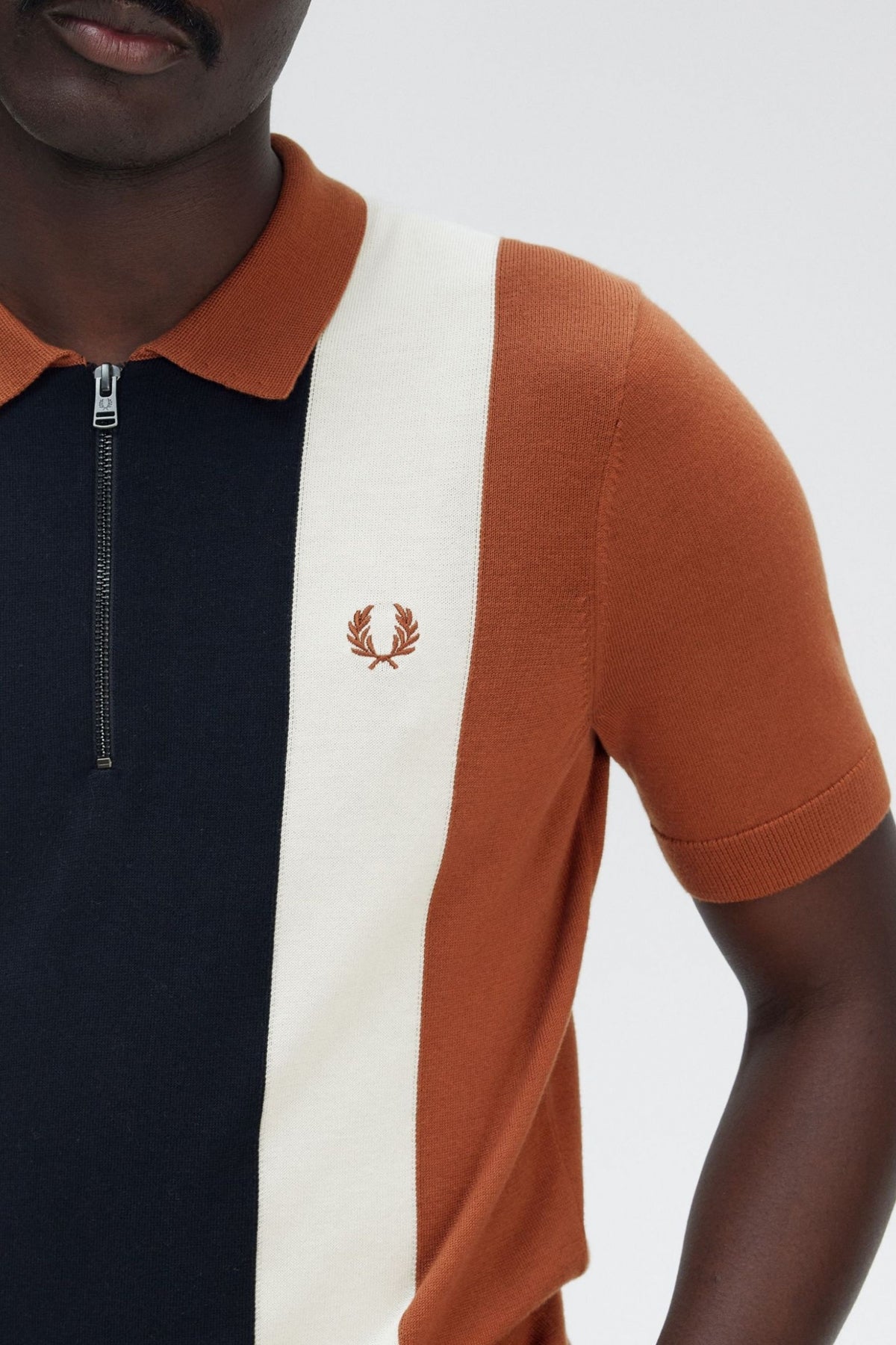 FRED PERRY VERTICAL STRIPE ZIP  en color YCNNMN  (4)