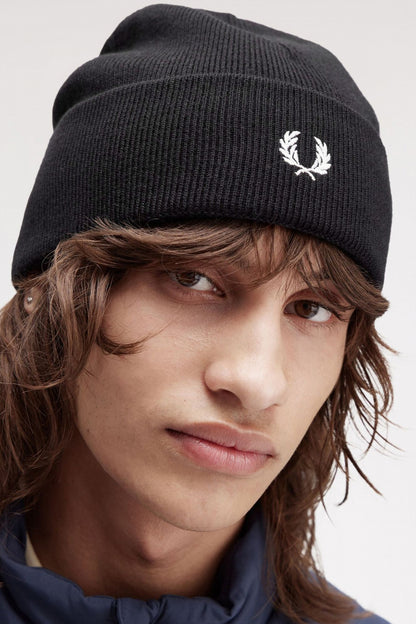 FRED PERRY  CLASSIC BEANIE  en color BLACK  (3)