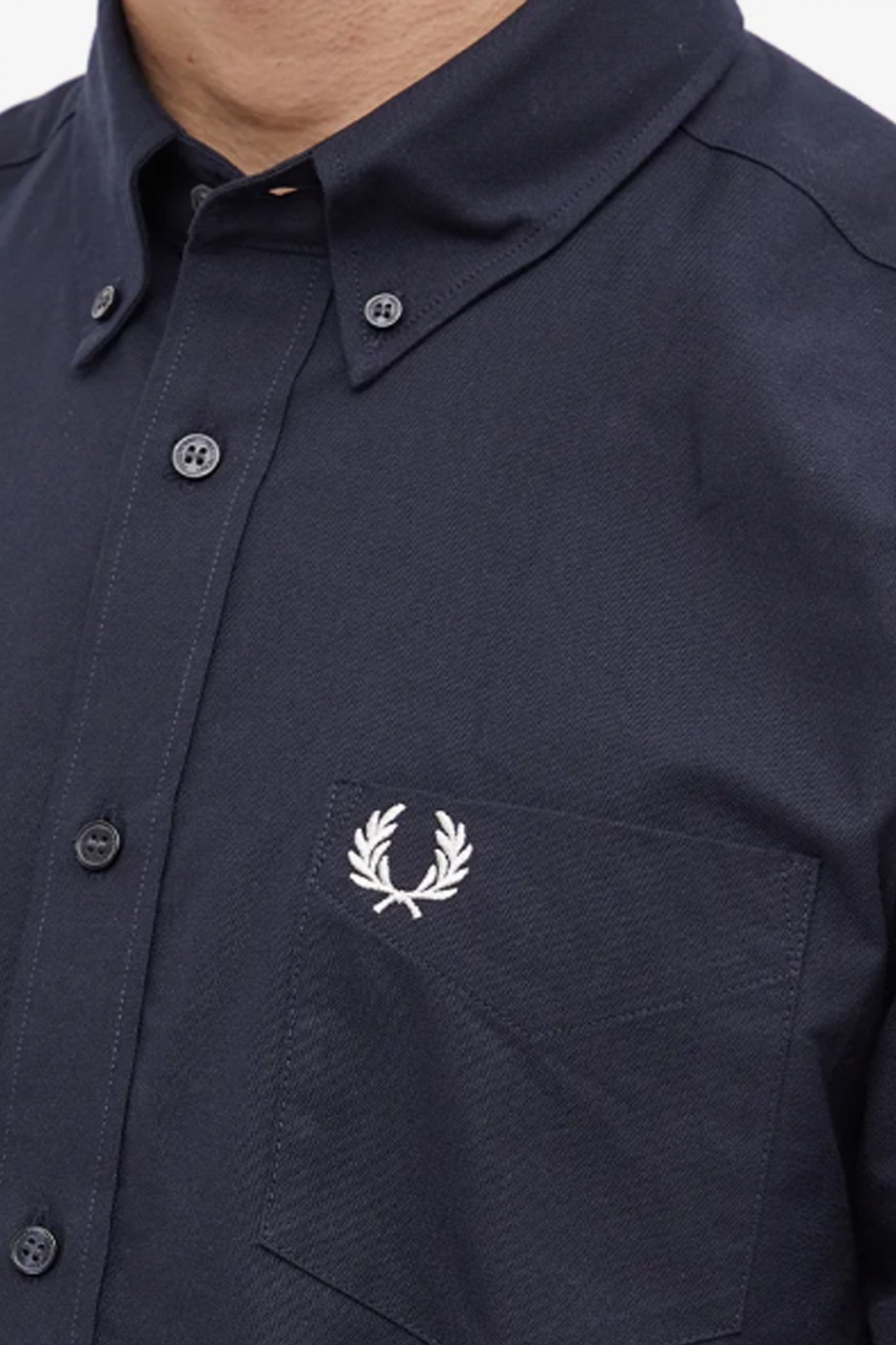 FRED PERRY OXFORD SHIRT en color NAVY  (4)