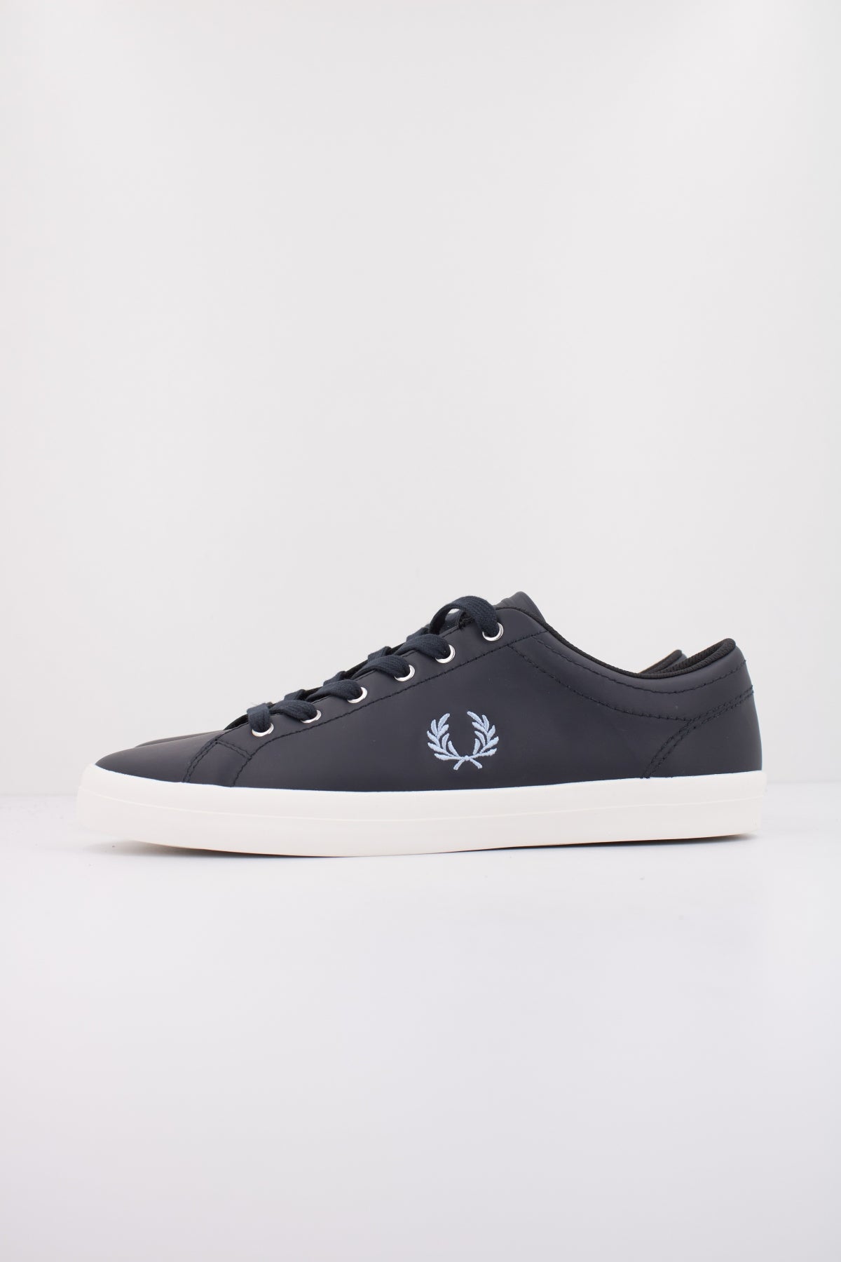 FRED PERRY BASELINE LEATHER en color NAVY  (1)