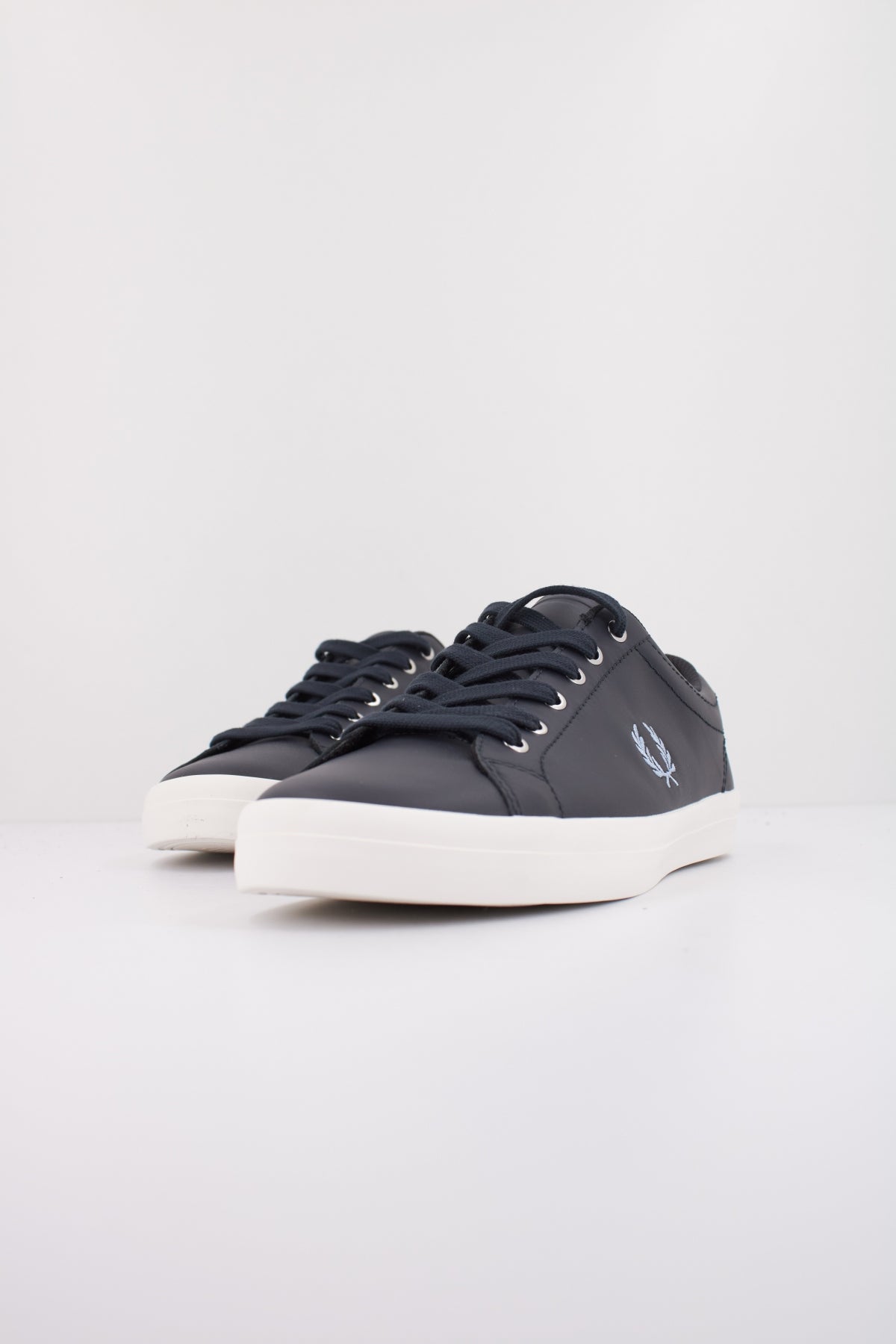 FRED PERRY BASELINE LEATHER en color NAVY  (2)