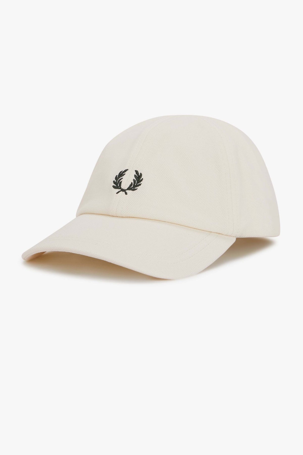 FRED PERRY PIQUE CLASSIC CAP en color BECRU  (3)