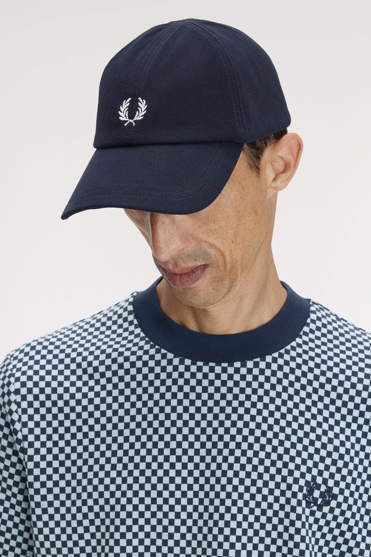 FRED PERRY PIQUE CLASSIC CAP en color NVY  (1)