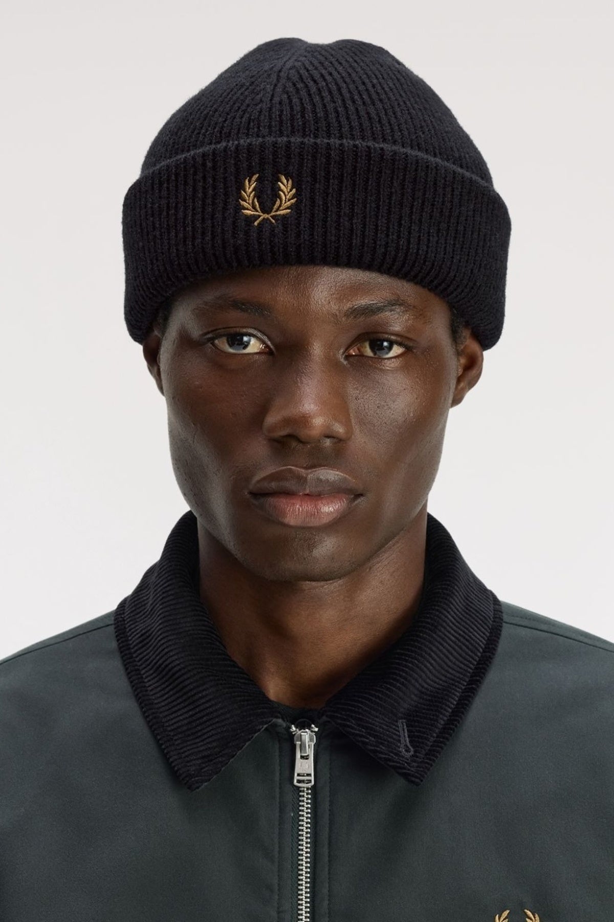 FRED PERRY CLASSIC WOOL BEANIE en color   (4)