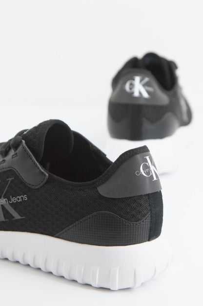CALVIN KLEIN  EVA RUNNER MONOLOGO en color BDS BLACK  (2)