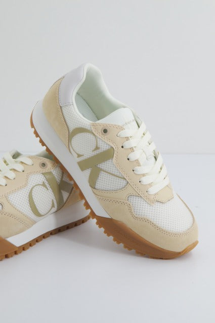 CALVIN KLEIN TOOTHY RUNNER BOLD en color FIVORY  (3)