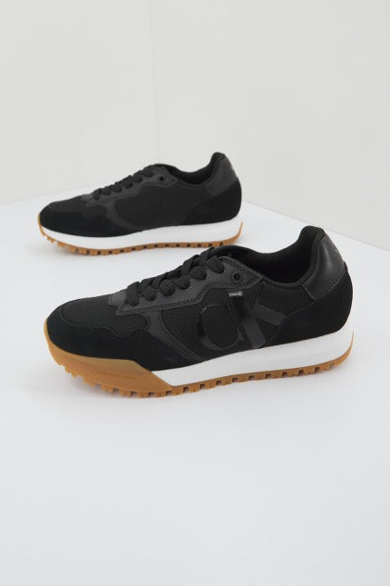 CALVIN KLEIN TOOTHY RUNNER BOLD en color BDS BLACK  (1)