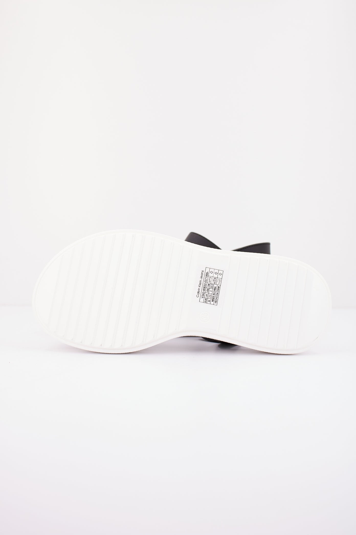 CALVIN KLEIN VA en color BLACK  (4)