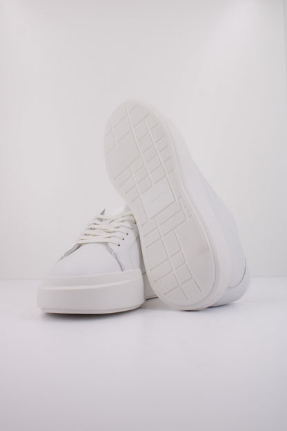 CALVIN KLEIN CHUNKY CUPSOLE LACEU en color WHITE  (5)