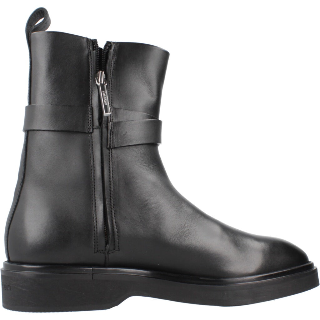 CALVIN KLEIN ANKLE BOOT W/ METAL  en color BLACK  (4)