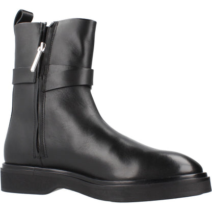 CALVIN KLEIN ANKLE BOOT W/ METAL  en color BLACK  (5)
